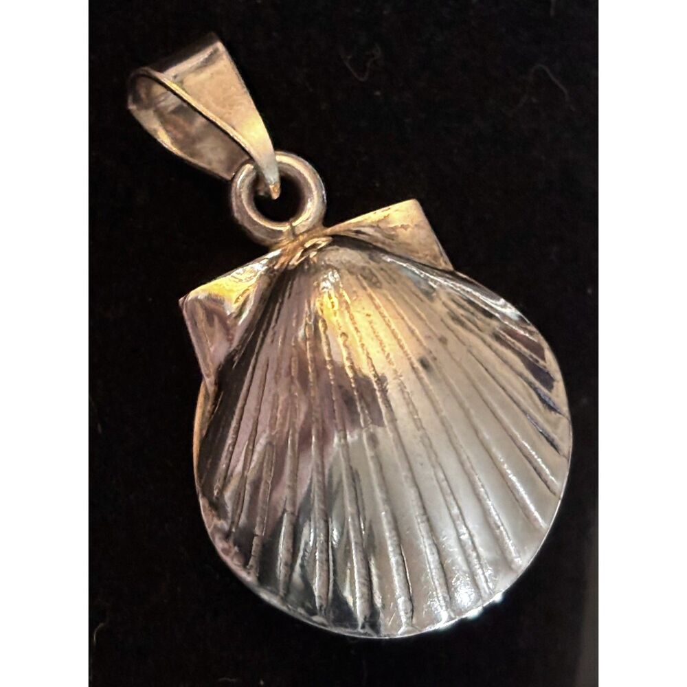 Vtg 925 Sterling Silver Peek a Boo Clam Shell Locket Pendant w/ Pearl